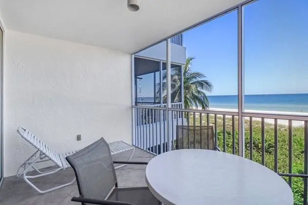 Daire (Estero Island Beach Villas 206)