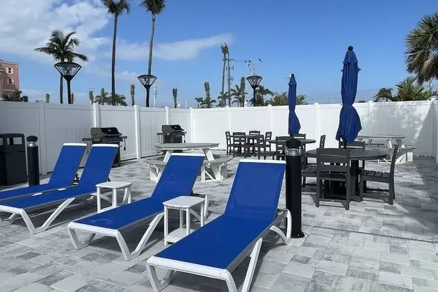 Daire (Estero Island Beach Villas 206)