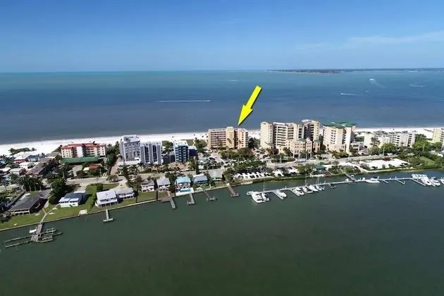 Daire (Estero Island Beach Villas 604)