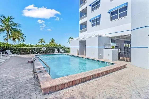 Daire (Estero Island Beach Villas 604)