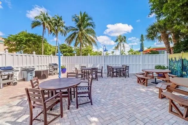 Daire (Estero Island Beach Villas 604)