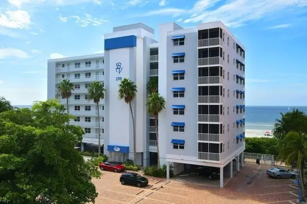 Daire (Estero Island Beach Villas 604)