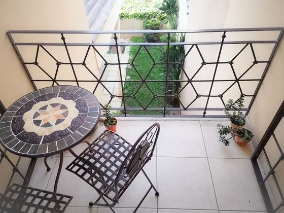 Deluxe Oda, Birden Çok Yatak, Balkon