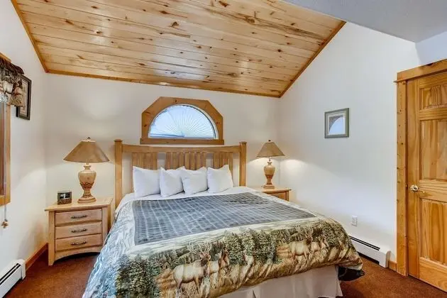 Daire, Birden Çok Yatak, Nehir Manzaralı (Two-Bedroom Suite)