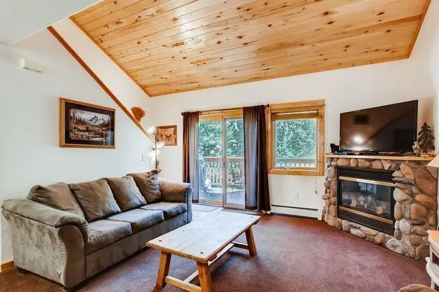 Daire, Birden Çok Yatak, Nehir Manzaralı (Two-Bedroom Suite)