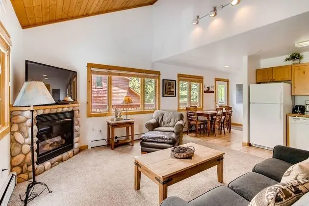 Daire, Birden Çok Yatak, Nehir Manzaralı (Two-Bedroom Suite)