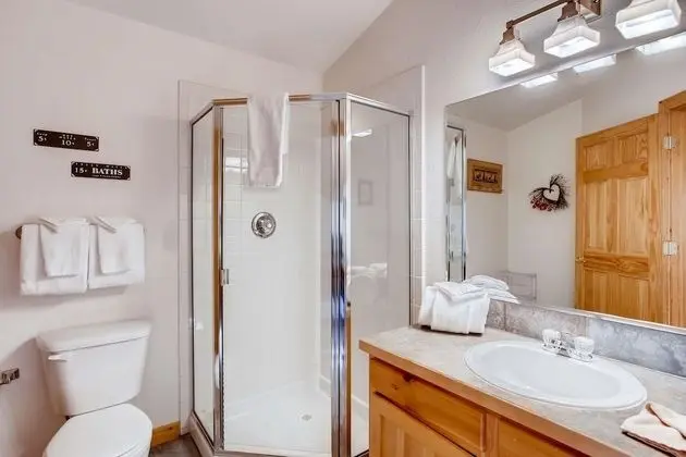 Daire, Birden Çok Yatak, Nehir Manzaralı (Two-Bedroom Suite)