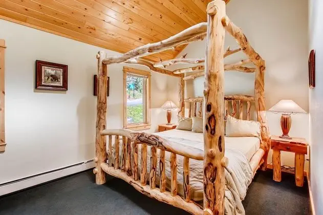 Süit, Birden Çok Yatak, Nehir Manzaralı (Two-Bedroom Suite)
