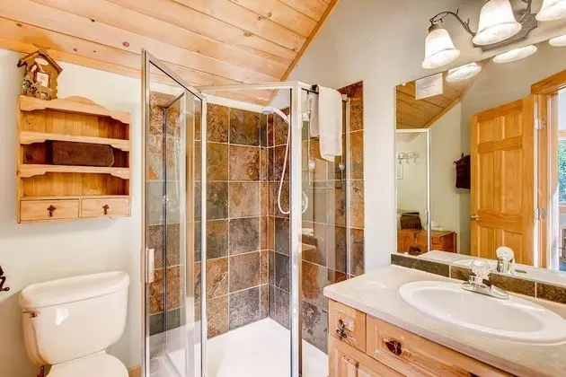Süit, Birden Çok Yatak, Nehir Manzaralı (Two-Bedroom Suite)