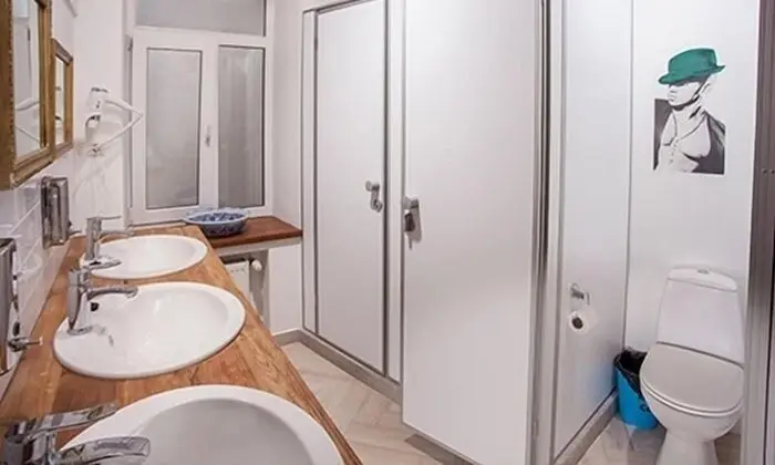 Ortak Ranzalı Oda, Karma Ranzalı Oda, Balkon (16 beds)