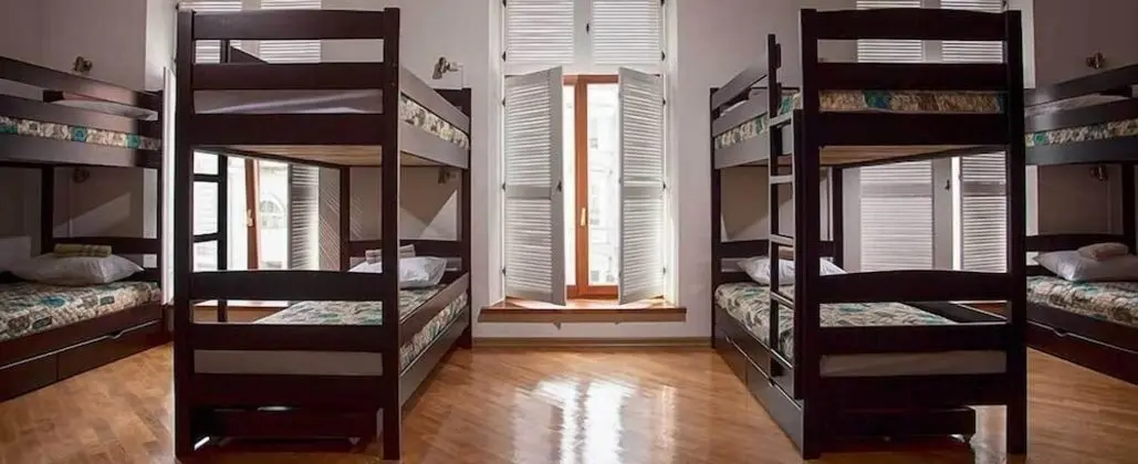 Ortak Ranzalı Oda, Sadece kadınlar için (14 beds)