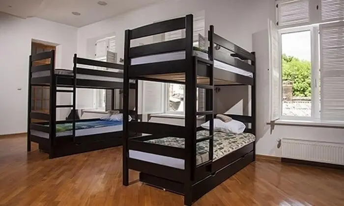Ortak Ranzalı Oda, Sadece kadınlar için (14 beds)