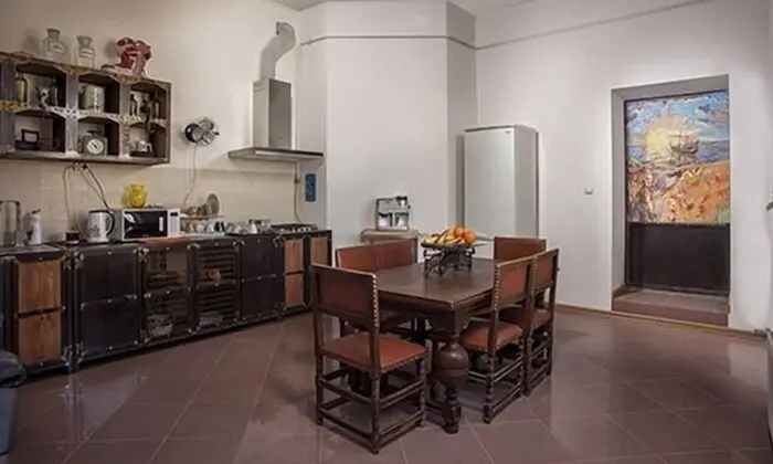 Ortak Ranzalı Oda, Karma Ranzalı Oda, Balkon (16 beds)