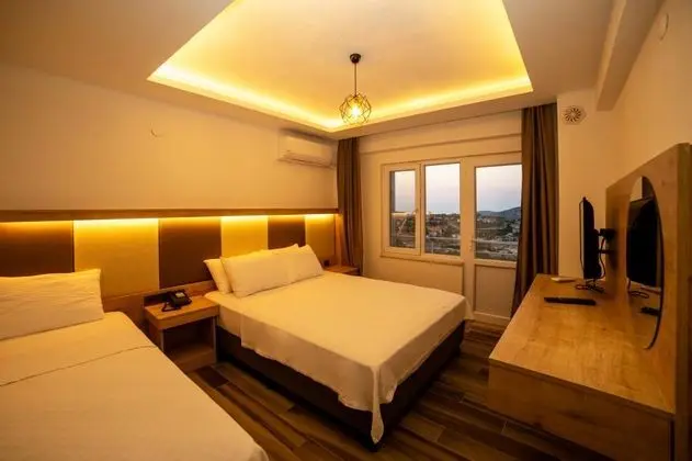 Üç Kişilik Oda, Şehir Manzaralı, Balkonlu