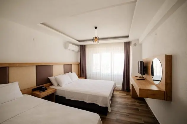 Üç Kişilik Oda, Şehir Manzaralı, Balkonlu