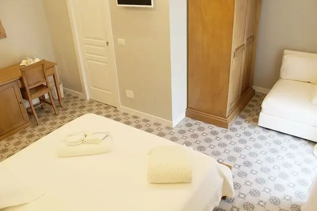 Deluxe Üç Kişilik Oda, Deniz Manzaralı (Vittoria)