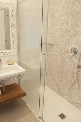 Deluxe Üç Kişilik Oda, Deniz Manzaralı (Vittoria)