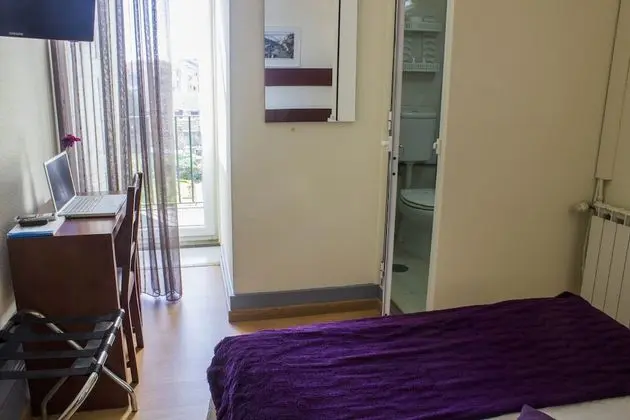 Tek Büyük Yataklı Oda, 1 Çift Kişilik Yatak, Bahçe Manzaralı