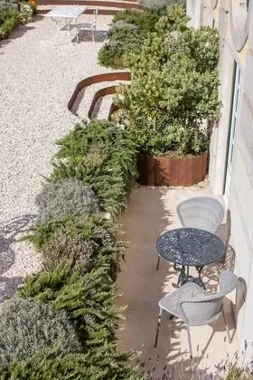 Tek Büyük Yataklı Oda, Bahçe Manzaralı