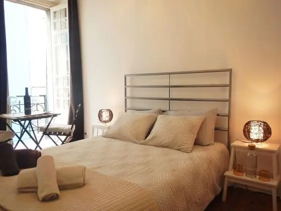 Tek Büyük Yataklı Oda, Ortak Banyo (Earth Room)