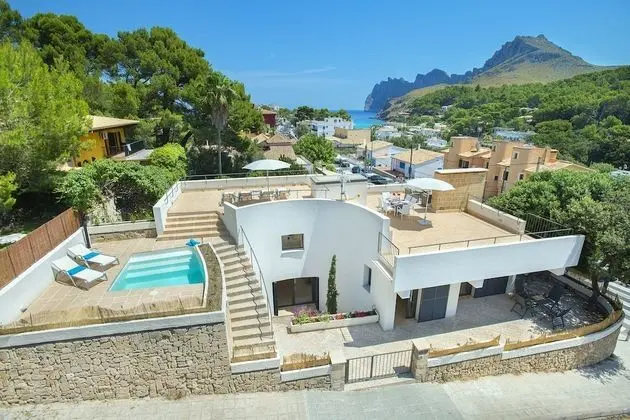 Villa, 4 Yatak Odası, Kişiye Özel Havuzlu, Deniz Manzaralı
