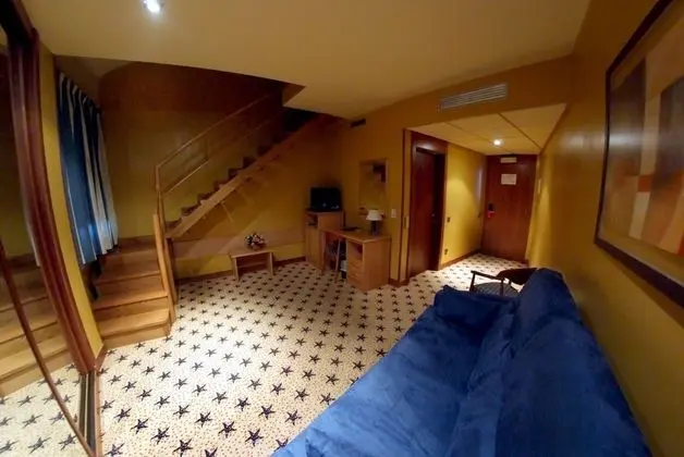 Dubleks (2 adults + 2 children)