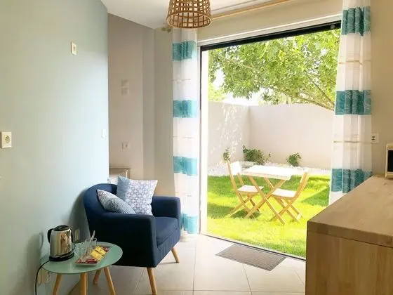 Romantic Sıra Ev, 1 Büyük (Queen) Boy Yatak, Sigara İçilmez, Bahçe Manzaralı