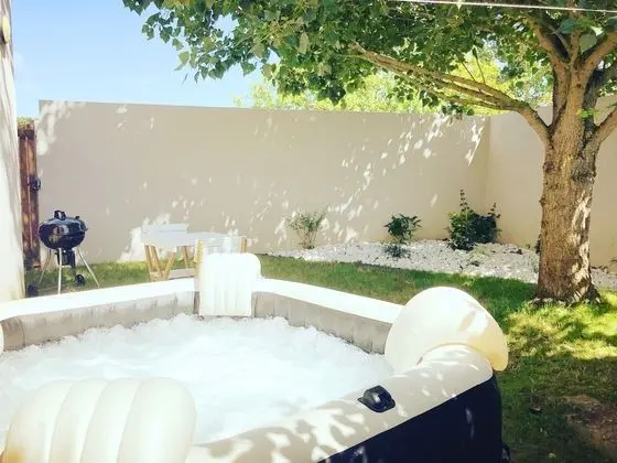 Romantic Sıra Ev, 1 Büyük (Queen) Boy Yatak, Sigara İçilmez, Bahçe Manzaralı
