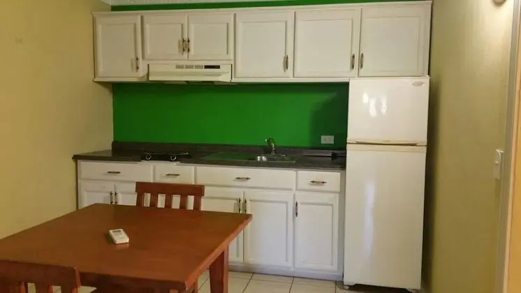 Çatı Katı (Loft), 1 Çift Kişilik Yatak ve Çekyat, Küçük Mutfak