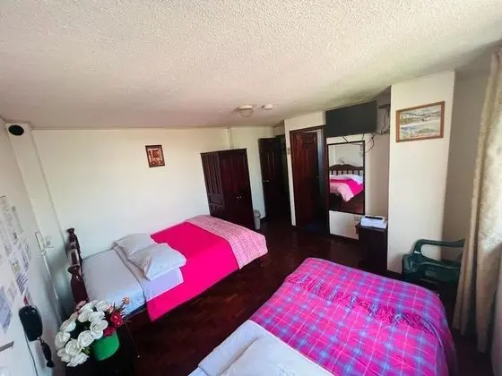 Family Tek Büyük veya İki Ayrı Yataklı Oda