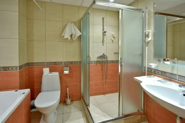 Süit (Healing Hot Mineral Pools - Free Use)