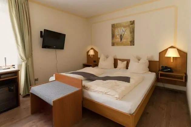 Tek Büyük Yataklı Oda