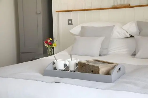 Deluxe Tek Büyük veya İki Ayrı Yataklı Oda, Banyolu/Duşlu (Room 1 )
