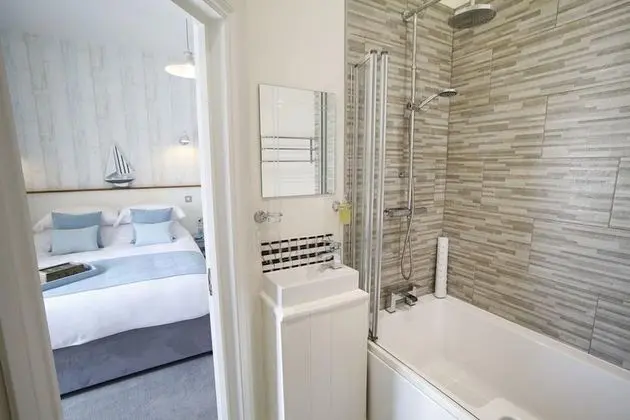 Deluxe Tek Büyük Yataklı Oda, Banyolu/Duşlu (Room 2)
