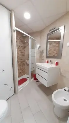 Stüdyo, Havuz Manzaralı
