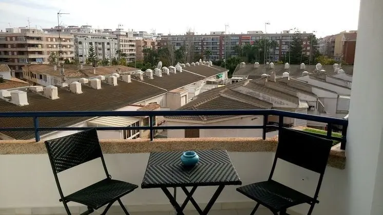 Stüdyo, Havuz Manzaralı