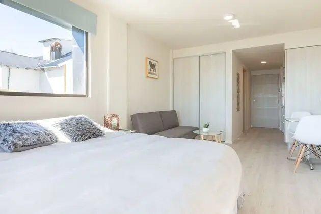 Stüdyo, Göl Manzaralı