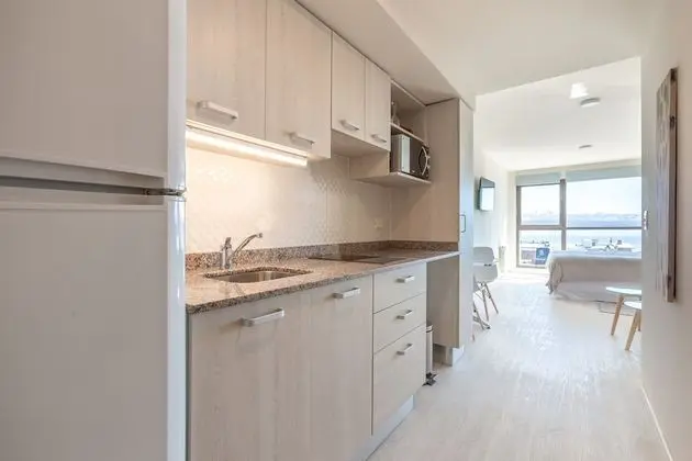 Stüdyo, Göl Manzaralı