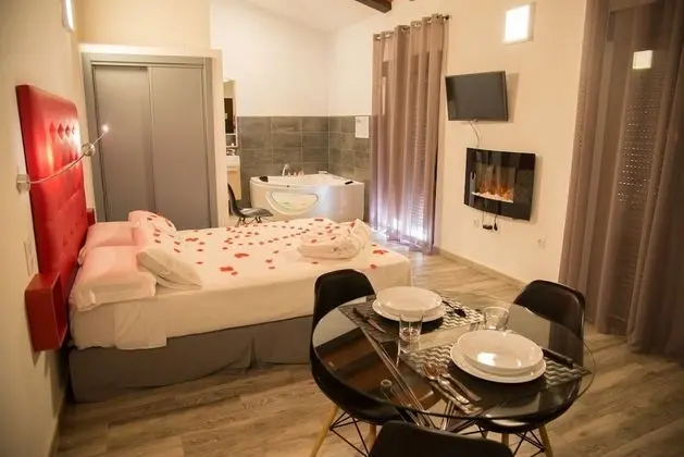 Romantic Stüdyo, Jakuzi (2)