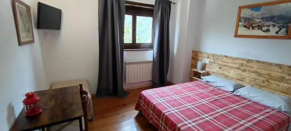 Standard Tek Büyük Yataklı Oda, Dağ Manzaralı