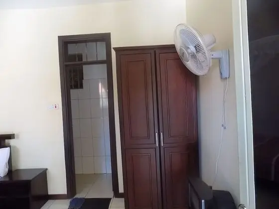 Economy Tek Büyük Yataklı Oda