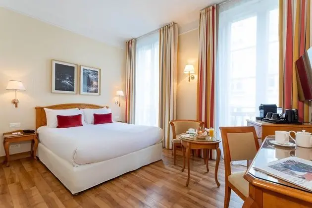 Deluxe Tek Büyük Yataklı Oda