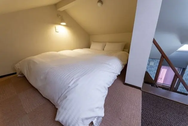 Çatı Katı (Loft) (301, with Shared Bathroom)