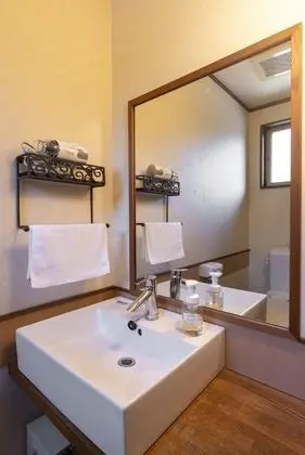 Oda (Studio, with Shared Bathroom)