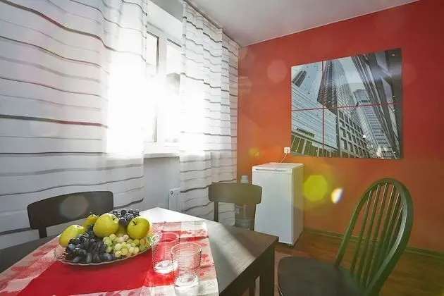 Apart Daire, 1 Yatak Odası (Belinskogo, 177a- 94)