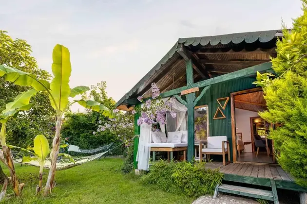 Etenna Beach Bungalows Bungalov
