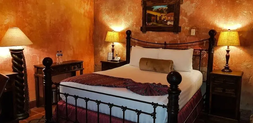 Standard Room, 1 Queen Bed