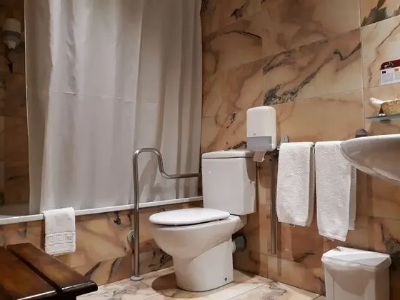 Tek Büyük veya İki Ayrı Yataklı Oda