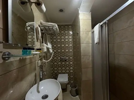 Üç Kişilik Standart Oda