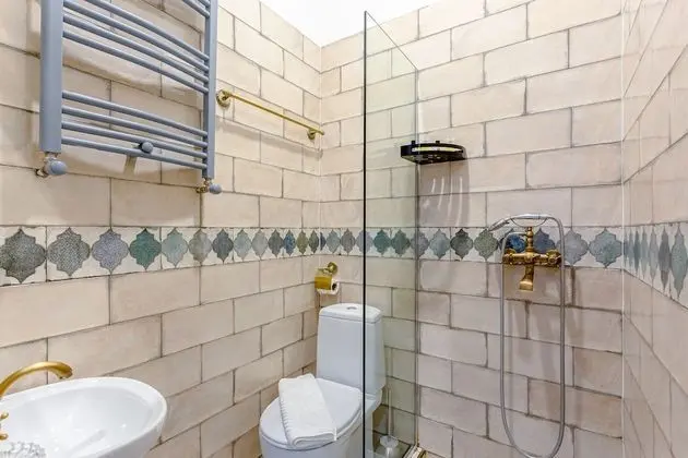 Comfort Tek Büyük veya İki Ayrı Yataklı Oda